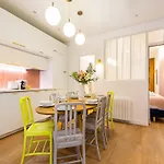 Beautiful Apartment - 4Br 10P - Rue Des Martyrs